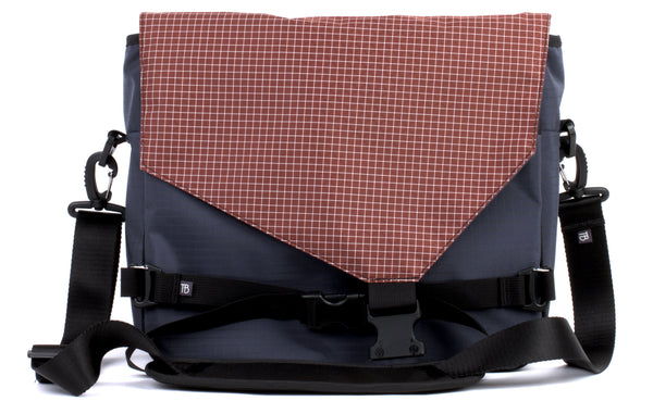 The Maker's Bag in Night Walk with a Moab Halcyon interior.